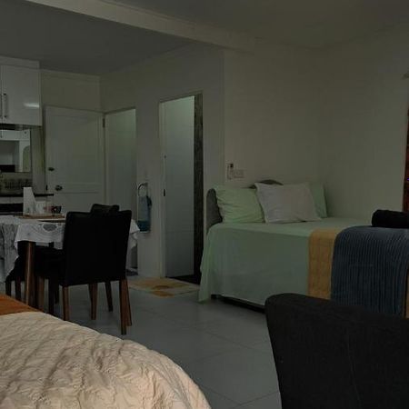 Mead Road Homestay Tours & Transfers Studio Flat 2 Suva Eksteriør billede